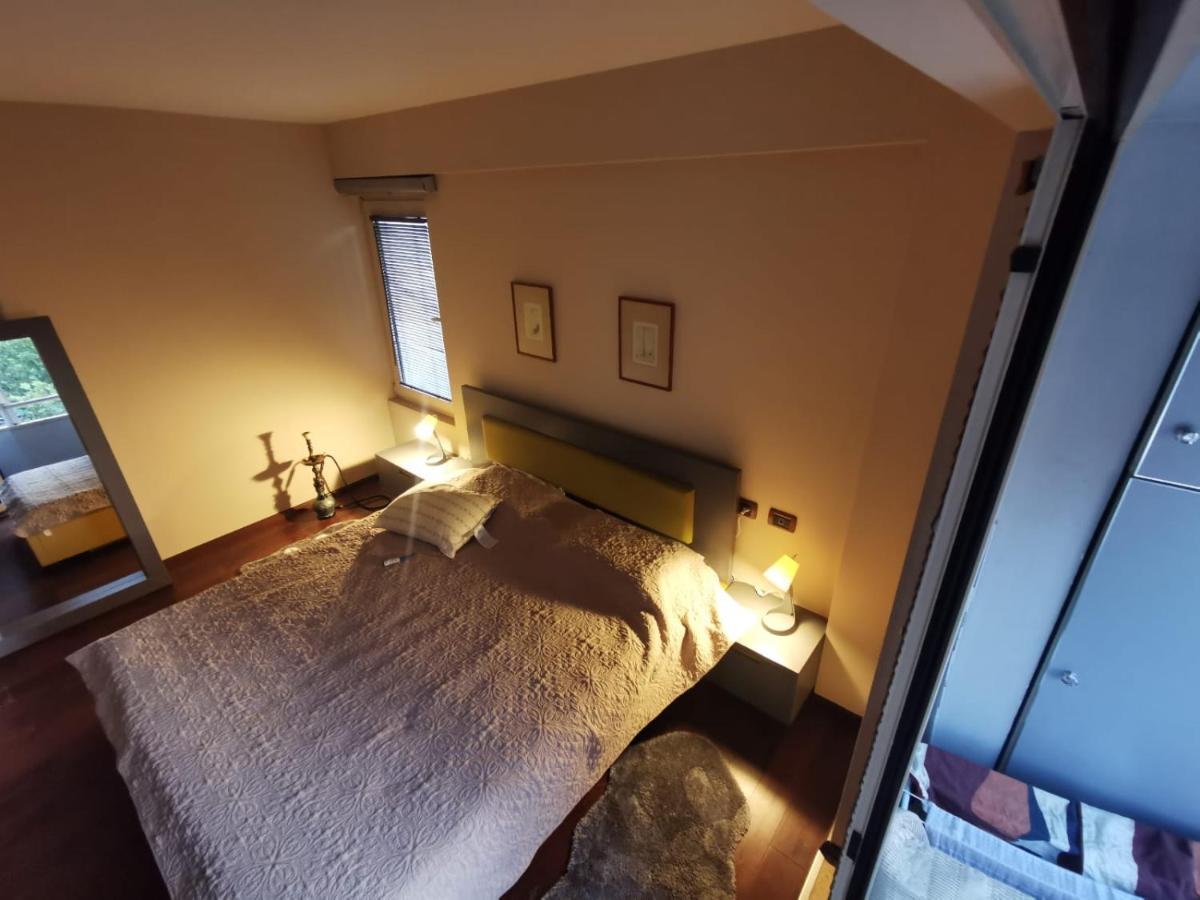 The Cozy Flat Апартаменти Тирана